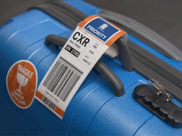 Tem nhãn decal in mã vạch và sticker cảnh báo hàng dễ vỡ, in theo yêu cầu